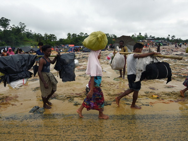 Myanmar phát hiện mộ tập thể do phiến quân người Rohingya sát hại ảnh 1