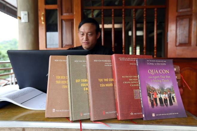 'Cha đẻ' của những công trình nghiên cứu văn hóa dân tộc Thái đen ảnh 1
