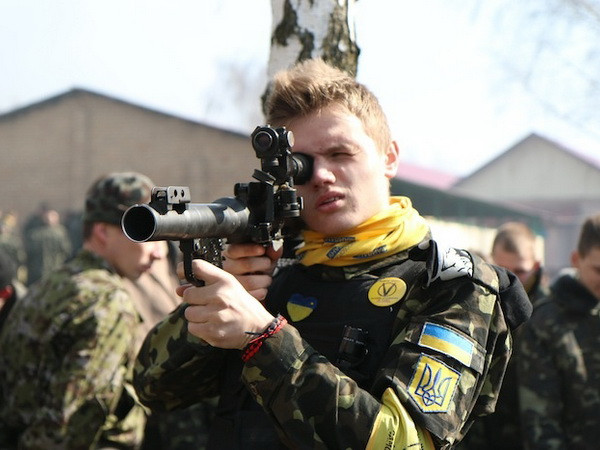 Ukraine thiết lập "một vành đai an toàn" xung quanh Donbass ảnh 1