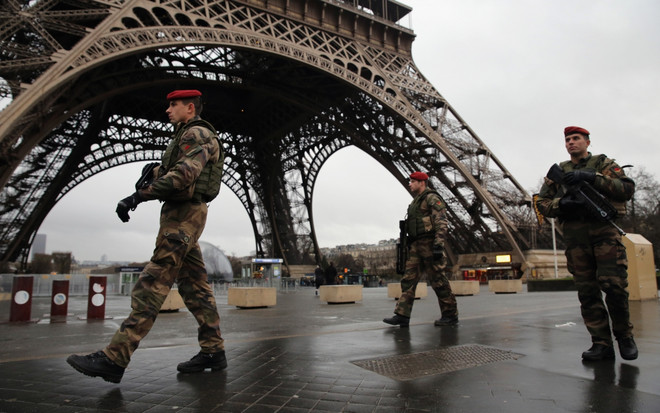 Nước Pháp lo ngại bị tấn công mạng sau vụ bầu cử Mỹ bị can thiệp ảnh 2