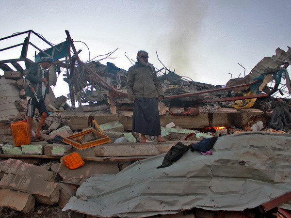 Nga chuyển phái đoàn ngoại giao tại Yemen tới thủ đô của Saudi Arabia ảnh 1