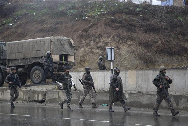 Ấn Độ triển khai thêm 100 đại đội bán quân sự đến Jammu và Kashmir ảnh 1