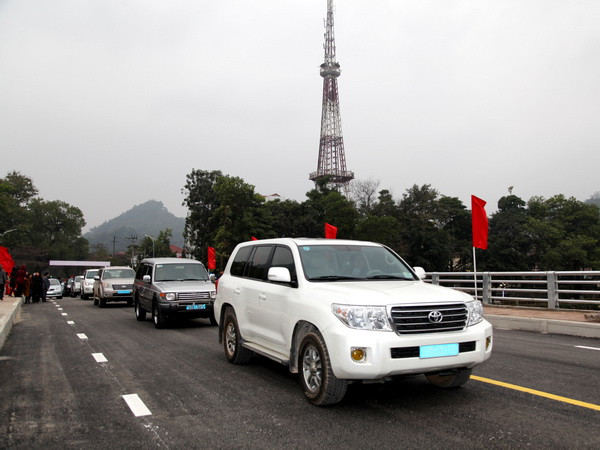 Hà Giang: Thông xe kỹ thuật cầu Yên Biên nối đôi bờ sông Lô ảnh 1