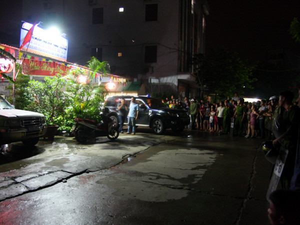 Bắt giám đốc công ty gỗ ở Bắc Ninh, thu giữ nhiều khẩu súng ảnh 1