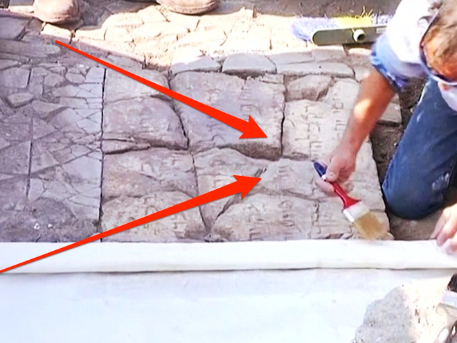 Phát hiện bản khắc cổ ghi lại những phép màu của Chúa Jesus ảnh 1