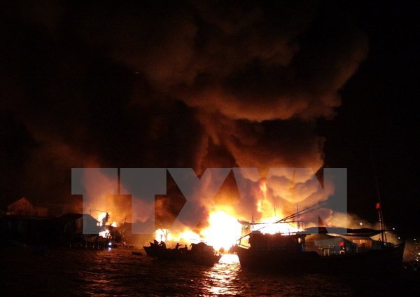 Vụ hỏa hoạn tại Nha Trang: Hơn 70 căn nhà bị thiêu rụi hoàn toàn ảnh 1