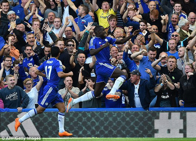 Nhà vô địch Chelsea nhọc nhằn đánh bại 9 người của Arsenal ảnh 1