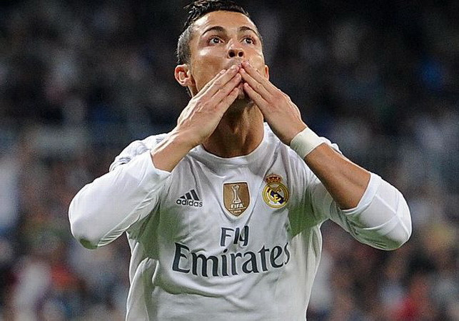 Ronaldo trở thành chân sút vĩ đại nhất mọi thời đại của Real Madrid? ảnh 1