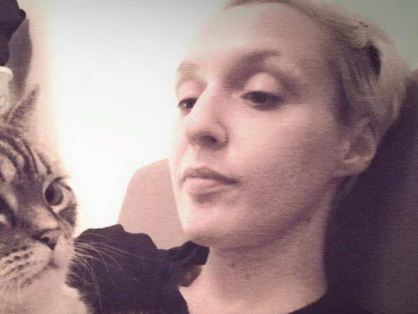 Nạn nhân bị bắn trong vụ khủng bố ở Paris hồi tỉnh sau hôn mê ảnh 1