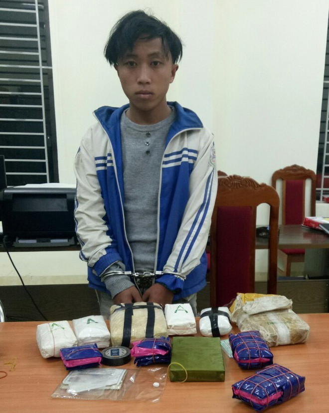 Bắt giữ các đối tượng có hành vi mua bán trái phép chất ma túy ảnh 2