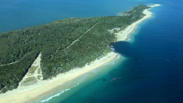 Hốt hoảng với sự xuất hiện của "hố tử thần" rộng hơn 200m ảnh 1