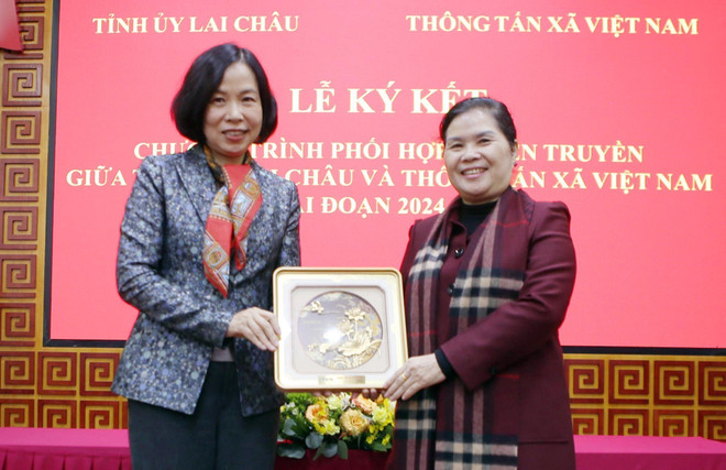ttxvn-thong-tan-xa-viet-nam-ky-ket-phoi-hop-tuyen-truyen-lai-chau-5-445.jpg