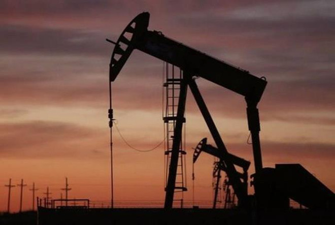 Sau sự cố trên Vịnh Oman, giá dầu Brent nới rộng đà tăng ảnh 1