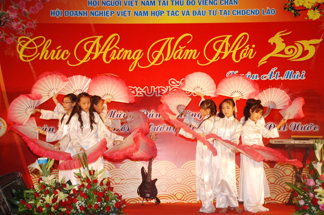 Nhiều hoạt động mừng Xuân Ất Mùi tại Nhật Bản, Lào và Singapore ảnh 8