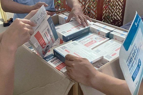 Hà Nội: Liên tiếp thu giữ số lượng lớn thiết bị y tế không rõ xuất xứ ảnh 1