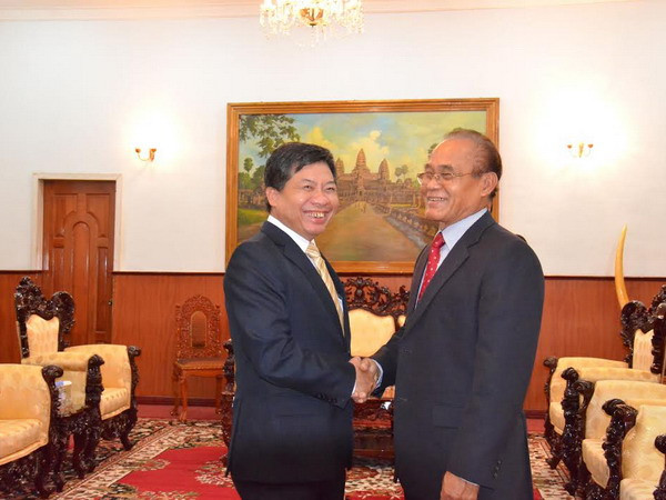 Tăng cường hợp tác hai đảng của Việt Nam và Campuchia ảnh 1