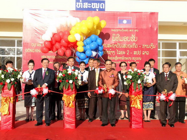 Bàn giao Học viện kinh tế tài chính Đôngkhămxạng cho Lào ảnh 1