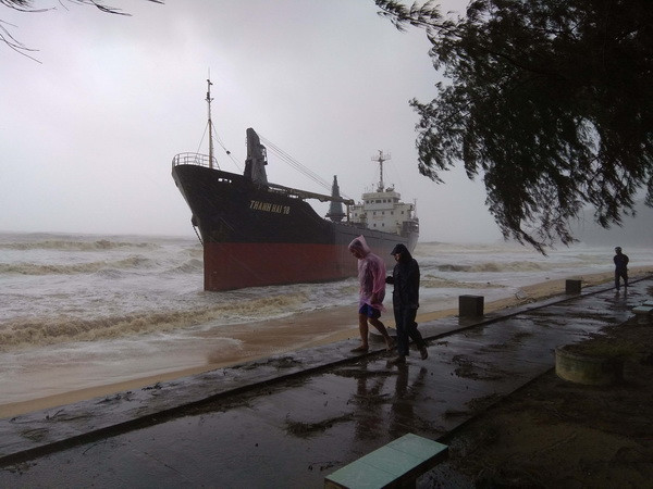 Thủ tướng chỉ đạo khẩn trương tìm kiếm các nạn nhân bão còn mất tích ảnh 1