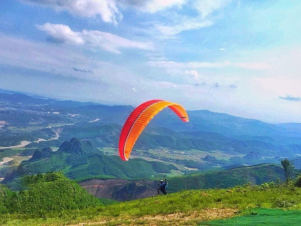 Quảng Ninh: Khai mạc Giải Dù lượn Năm Du lịch quốc gia 2018 ảnh 1