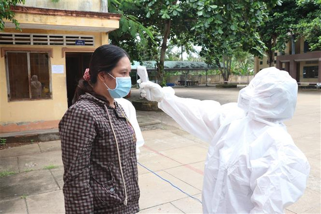 Long An, Bến Tre triển khai tiêm vaccine đảm bảo an toàn, đúng tiến độ ảnh 2