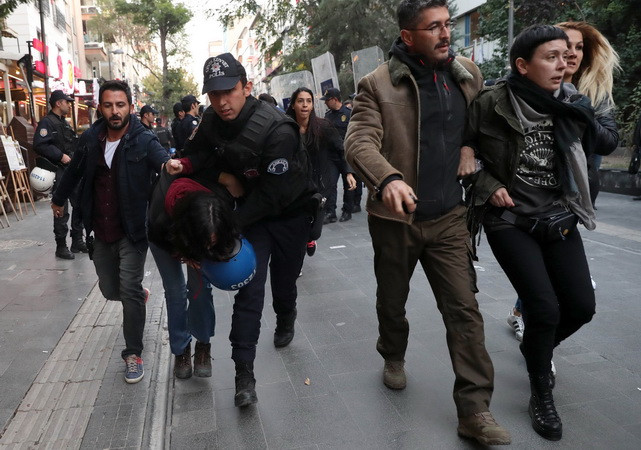 Thổ Nhĩ Kỳ bắt hơn 270 binh sỹ liên quan tới giáo sỹ Fethullah Gulen ảnh 1