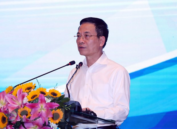 Phó Trưởng Ban Tuyên giáo Trung ương, Bộ trưởng Bộ Thông tin và Truyền thông Nguyễn Mạnh Hùng. (Ảnh: Thống Nhất/TTXVN) Đoàn đại biểu Đảng Cộng sản Việt Nam dự Đại hội Đảng CM Tanzania ảnh 1