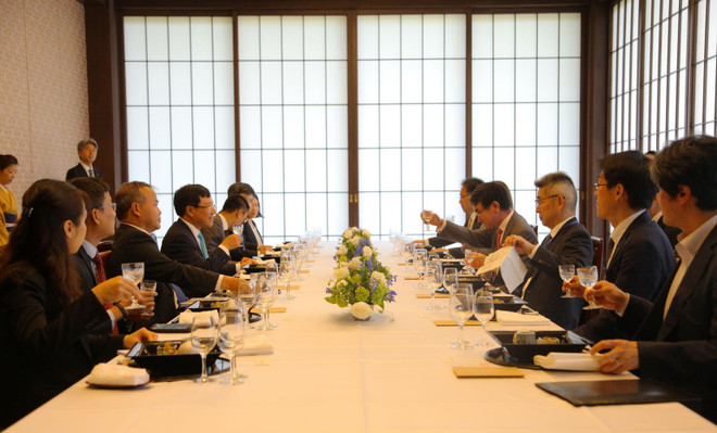 Việt Nam và Nhật Bản nhất trí tăng cường kết nối giữa hai nền kinh tế ảnh 2