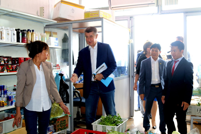 Doanh nghiệp Việt tại Séc tìm hiểu Luật Quản lý doanh thu trực tuyến ảnh 2