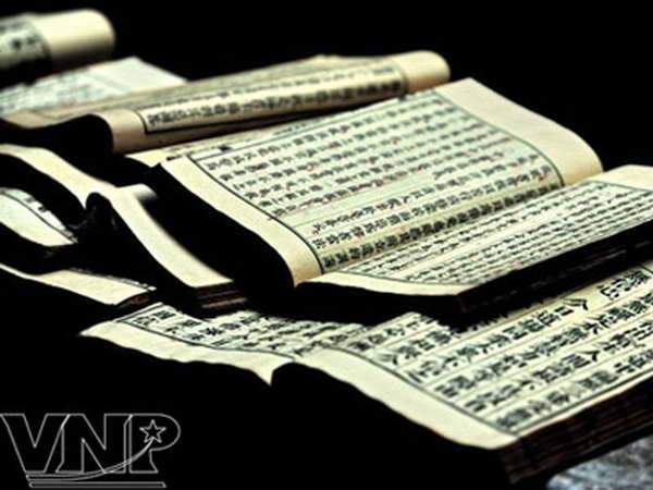 Huế: Giới thiệu 222 đầu kinh, sách Phật giáo xưa và nay ảnh 1