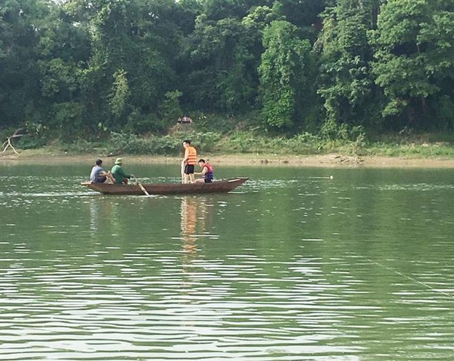 Nam Định: Hai em nhỏ ngã xuống sông tử vong thương tâm ảnh 1