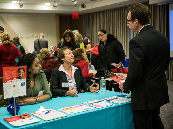 Tỷ lệ thất nghiệp tại Mỹ, Canada xuống mức thấp nhất trong 6 năm ảnh 1