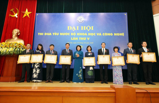 Huy động mọi nguồn lực phát triển KHCN thích ứng với công nghiệp 4.0 ảnh 1