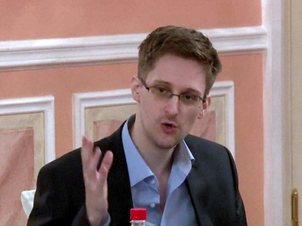 Mỹ cáo buộc Cơ quan tình báo Nga đang điều khiển Snowden ảnh 1