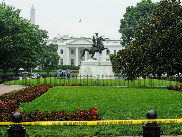 Hạ viện Mỹ thông qua dự luật chi tiêu tạm thời cho chính phủ ảnh 1