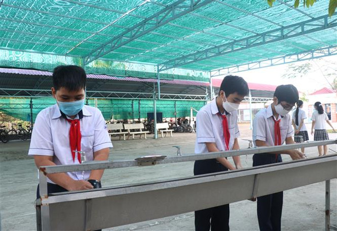 Vĩnh Long: Dạy trực tiếp đồng thời tổ chức thêm phòng học đa dụng ảnh 2