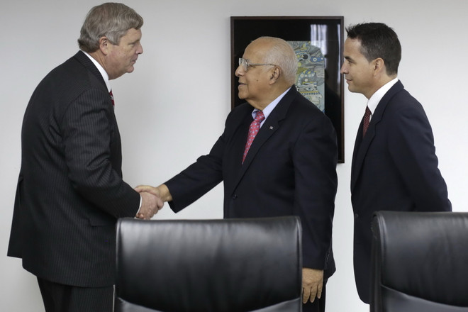 Bộ trưởng Nông nghiệp Mỹ bắt đầu thăm chính thức Cuba ảnh 1