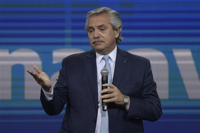 Tổng thống Argentina “đau đầu” tìm kiếm Bộ trưởng Kinh tế mới ảnh 1