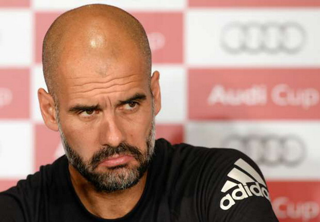 Guardiola tức giận "gây sự" với truyền thông và cựu sao Bayern ảnh 1