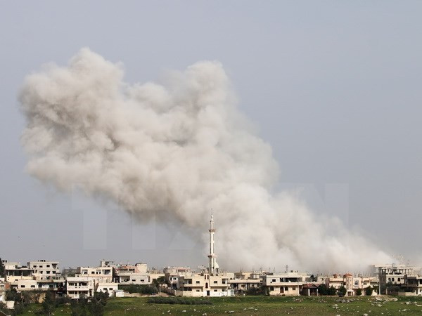 Các phe phái phiến quân giao tranh kịch liệt trước cửa ngõ Damascus ảnh 1