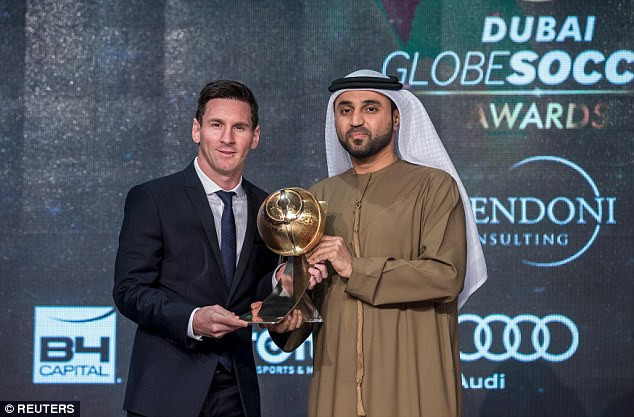 Lionel Messi lần đầu giành giải thưởng Globe Soccer Awards ảnh 1