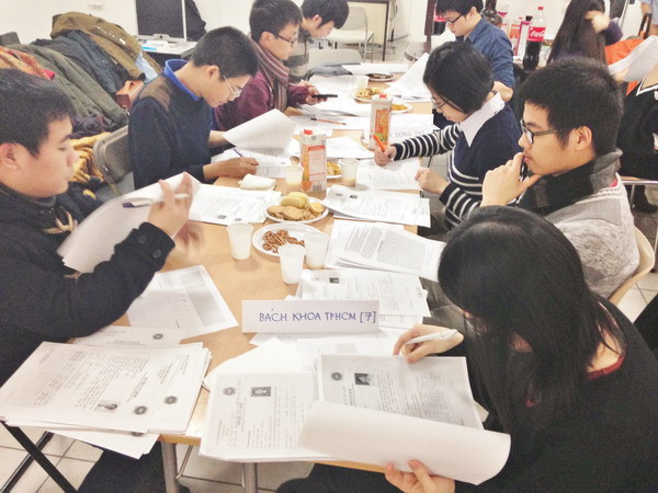 Quỹ Đồng Hành hỗ trợ thêm 120 sinh viên khó khăn ảnh 1