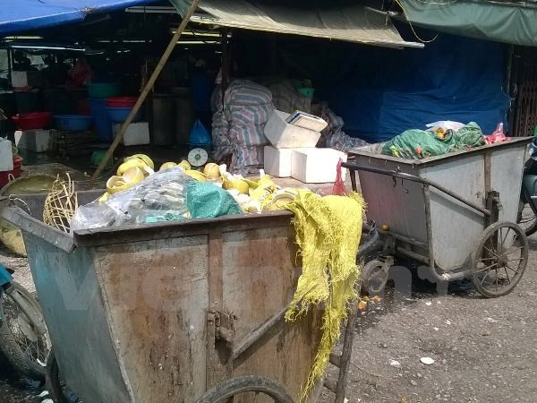 Hà Nội: Yêu cầu không để tồn rác trên đường giao thông dịp cuối năm ảnh 1