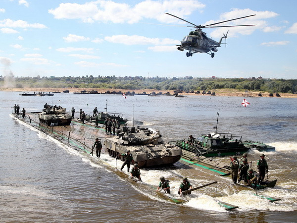 Nga trấn an Mỹ về cuộc tập trận bất ngờ quy mô lớn ảnh 1