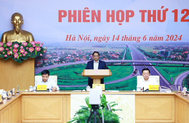 Thủ tướng Phạm Minh Chính chủ trì phiên họp. (Ảnh: Dương Giang/TTXVN) ttxvn_pham minh chinh duong bo cao toc (2).jpg