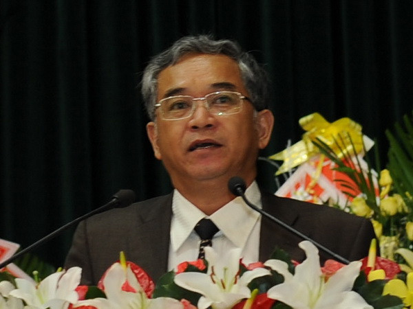 Ông Nguyễn Văn Hùng giữ chức Chủ tịch HĐND tỉnh Kon Tum ảnh 1