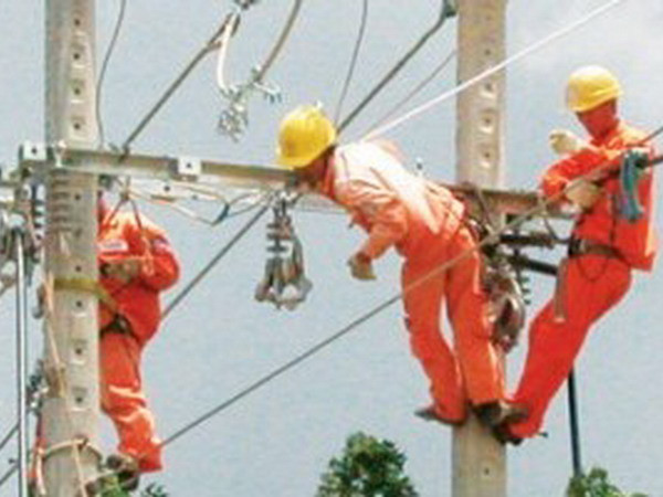 Đường dây 500kV mạch 3 sẽ “về đích” đúng hẹn ảnh 1