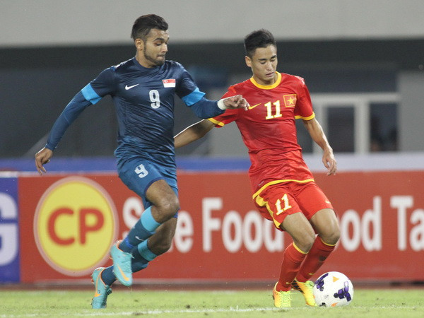 Thua U23 Singapore, U23 Việt Nam đánh mất ngôi đầu ảnh 1