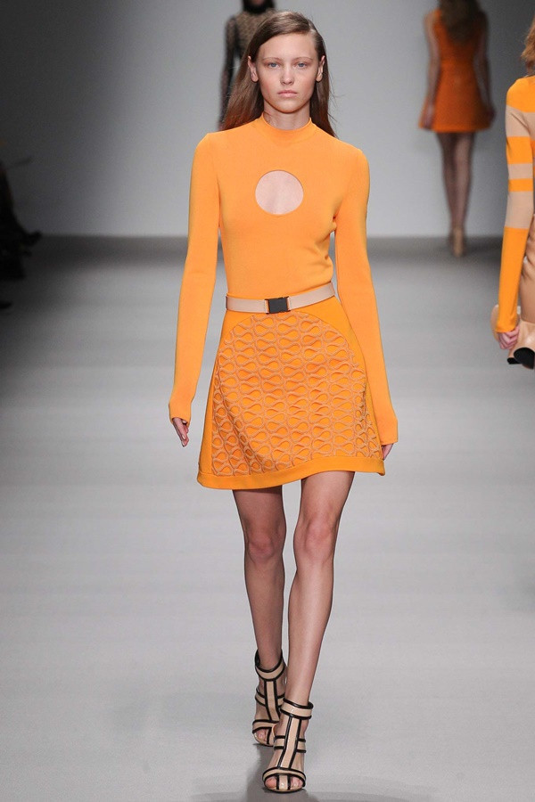 Mùa mốt Thu Đông 2015-16 mang xu hướng dấu ấn mới mẻ ảnh 19