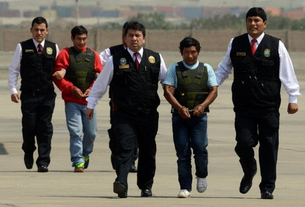 Peru bắt hai thủ lĩnh phong trào nổi dậy Con đường sáng ảnh 1