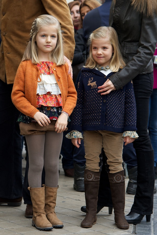 Các công chúa, hoàng tử bé "đốn tim" các tín đồ thời trang ảnh 11